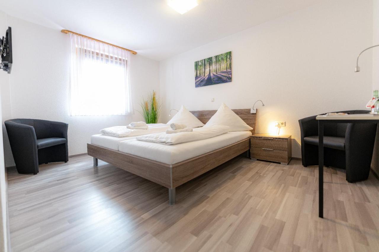 Hotel Gasthof Stern Nusplingen ภายนอก รูปภาพ