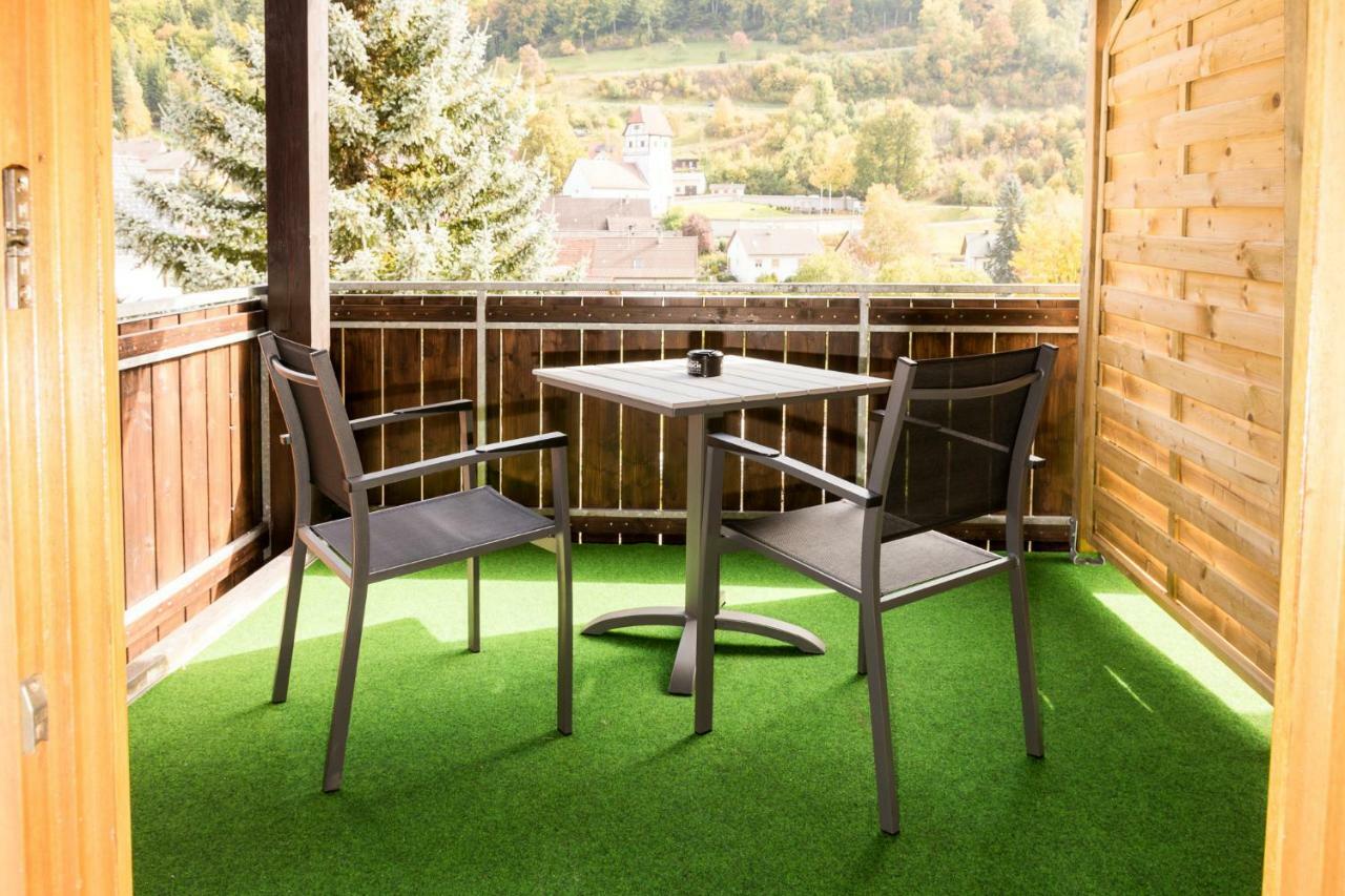 Hotel Gasthof Stern Nusplingen ภายนอก รูปภาพ