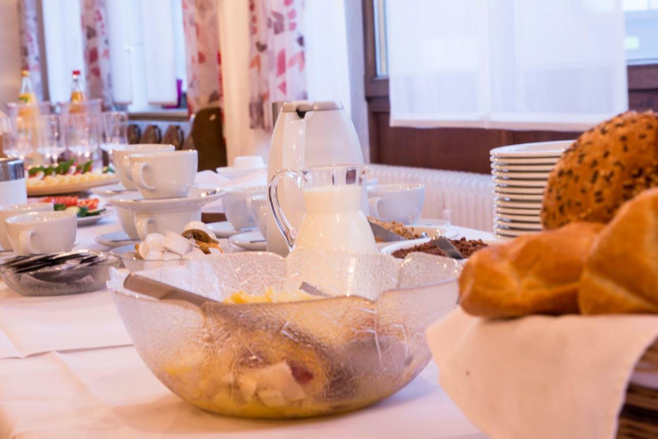 Hotel Gasthof Stern Nusplingen ภายนอก รูปภาพ